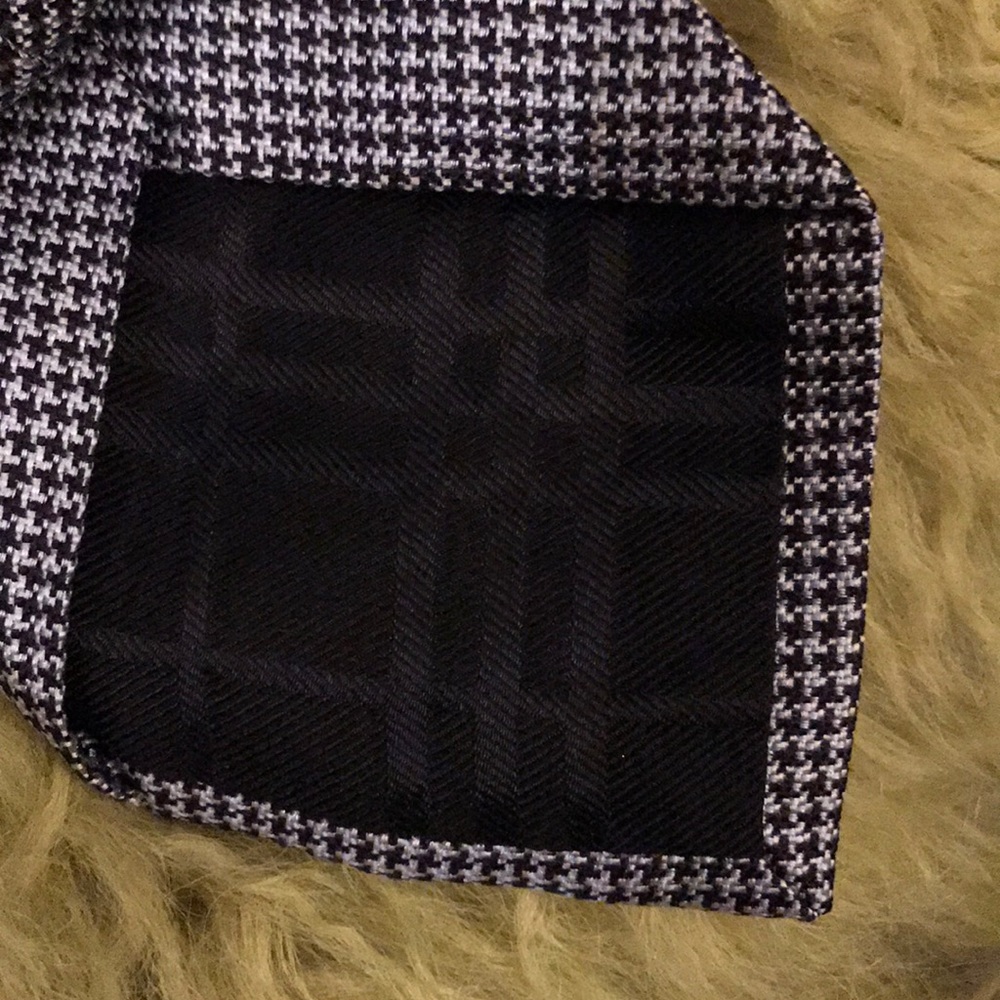 BURBERRY NECKTIE 👔 - Picture 5 of 7